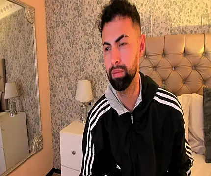 Snapshot of AndrewCrooss chatting on 07-26-26, 01:51 AndrewCrooss online show from 07-26-26, 01:51