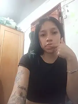 Snapshot of Melody_Rose18 chatting on 07-17-26, 06:46 Melody Rose18 online show from 07-17-26, 06:46