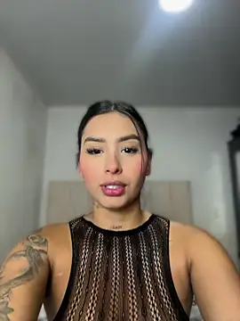 MiaaRoss online show from 07-17-26, 11:53