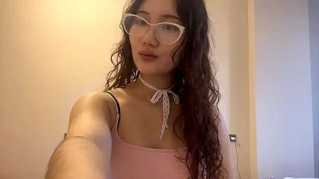 Snapshot of ReneeWagner chatting on 07-20-26, 02:08 ReneeWagner online show from 07-20-26, 02:08