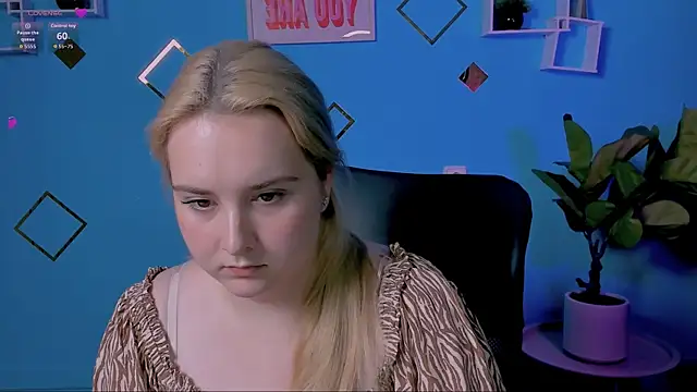 Snapshot of linda_lynx chatting on 07-20-26, 10:39 linda lynx online show from 07-20-26, 10:39