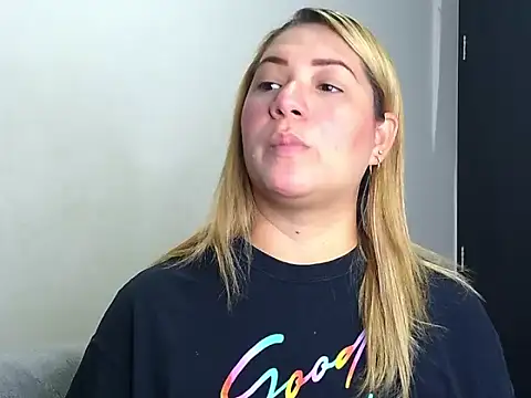 curvynaturalx online show from 07-20-26, 01:57