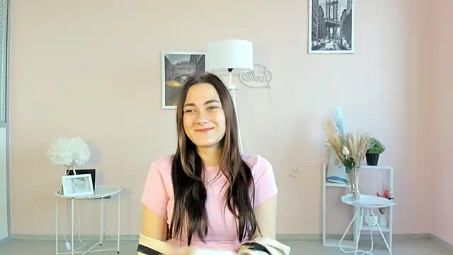 MarcellePiwowar online show from 07-20-26, 07:22