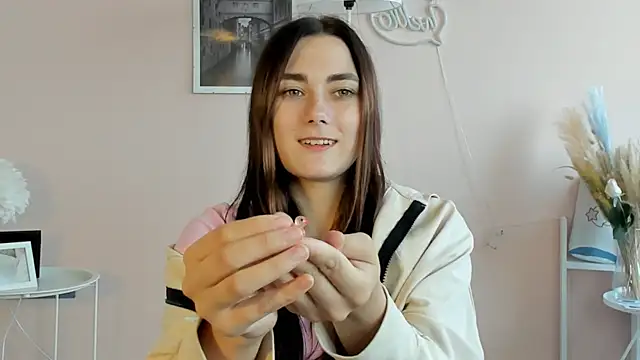 MarcellePiwowar online show from 07-20-26, 11:12