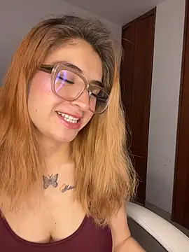 SweetSussy  online show from 07-30-26, 04:00