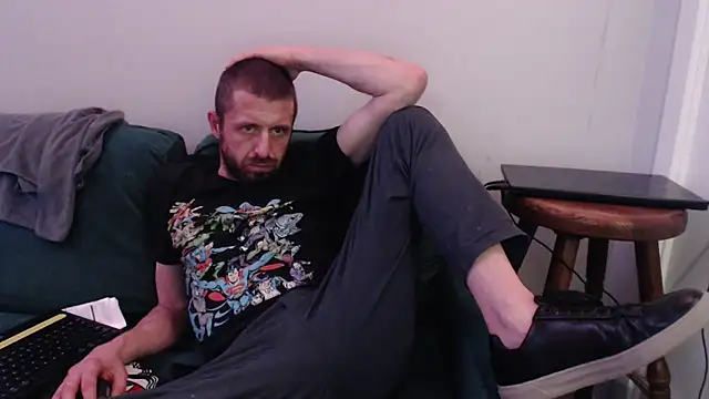 Snapshot of jackstrawstagger chatting on 12-24-24, 11:22 jackstrawstagger online show from 12-24-24, 11:22