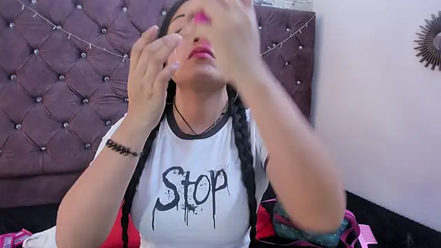 gabriela grace online show from 10-24-25, 03:30