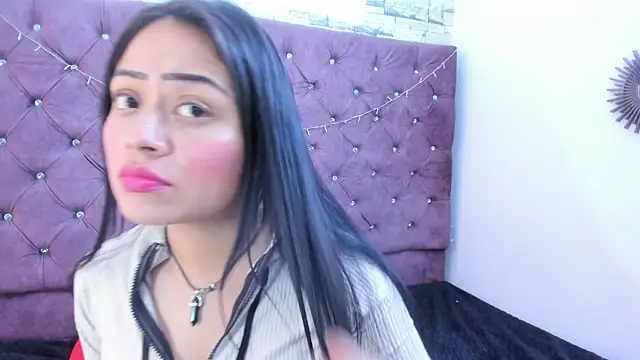 gabriela grace online show from 10-29-25, 02:52