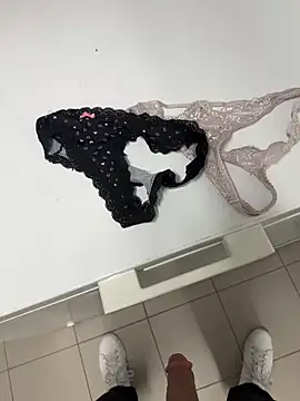 swissboy22 online show from 03-09-26, 05:17