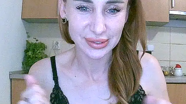 Snapshot of AimeeAlanx chatting on 07-25-26, 09:29 AimeeAlanx online show from 07-25-26, 09:29