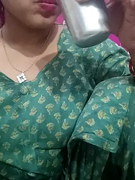 Snapshot of charu_cam chatting on 07-25-26, 02:42 charu cam online show from 07-25-26, 02:42