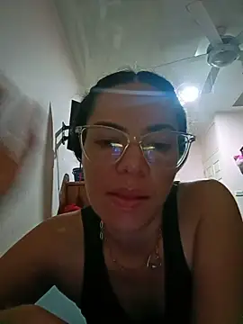 Snapshot of cerebropink chatting on 07-27-26, 02:07 cerebropink online show from 07-27-26, 02:07