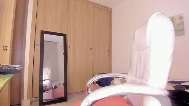 Snapshot of Sofiia-brown chatting on 08-01-26, 04:34 Sofiia-brown online show from 08-01-26, 04:34