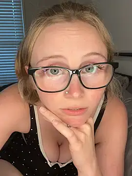 Kat peachyy26 online show from 07-23-26, 11:13
