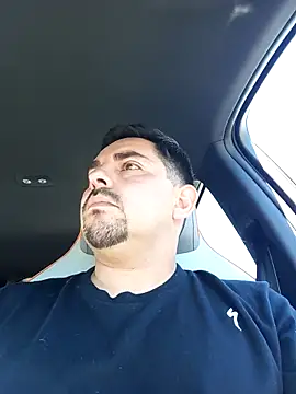 Snapshot of robredoj chatting on 11-24-25, 03:45 robredoj online show from 11-24-25, 03:45