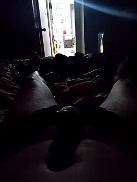 Snapshot of robredoj chatting on 12-18-25, 03:56 robredoj online show from 12-18-25, 03:56