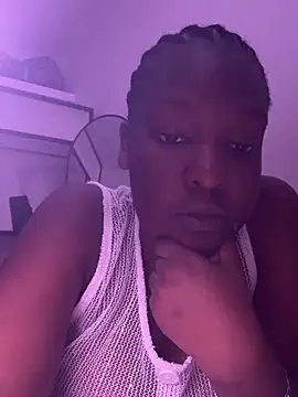 Snapshot of curvyreen chatting on 08-04-26, 04:31 curvyreen online show from 08-04-26, 04:31
