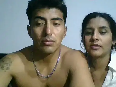 Snapshot of Rosaura212 chatting on 07-29-26, 01:15 Rosaura212 online show from 07-29-26, 01:15