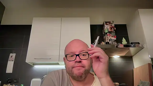 Snapshot of theitalianbear chatting on 10-02-25, 02:40 theitalianbear online show from 10-02-25, 02:40