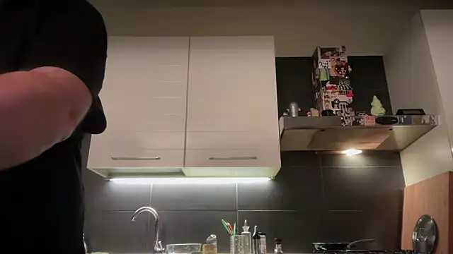 theitalianbear online show from 11-06-25, 04:13