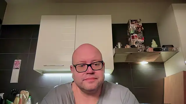 theitalianbear online show from 04-27-26, 01:25