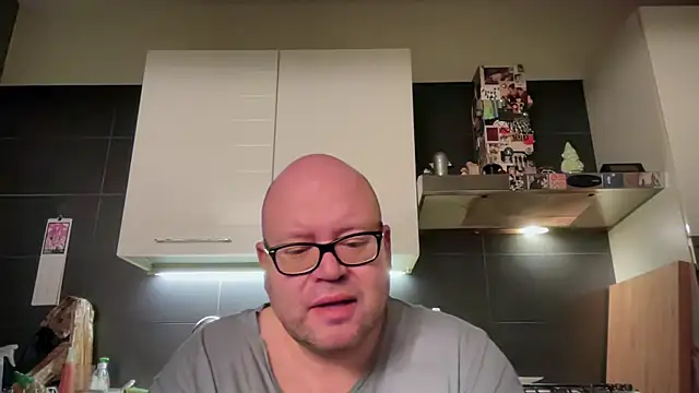 theitalianbear online show from 04-28-26, 02:10