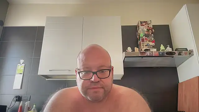 theitalianbear online show from 05-26-26, 08:21