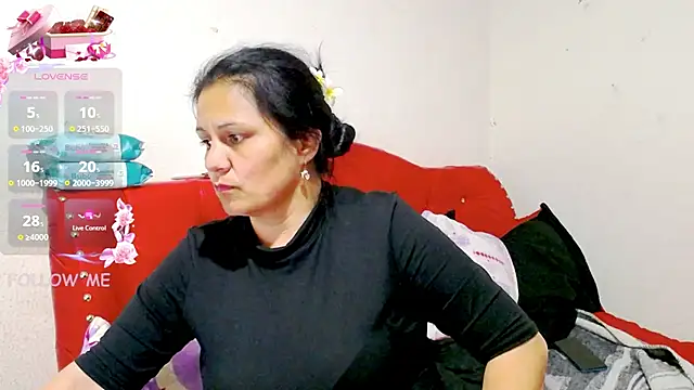 Snapshot of sexy_jhoan88 chatting on 10-01-25, 10:38 sexy jhoan88 online show from 10-01-25, 10:38