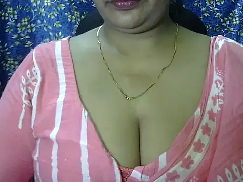 Snapshot of SARITA_03 chatting on 07-29-26, 10:13 SARITA 03 online show from 07-29-26, 10:13