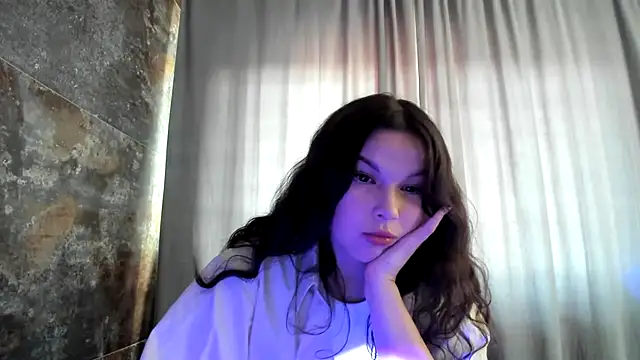 Snapshot of Veronika5404 chatting on 08-03-26, 05:06 Veronika5404 online show from 08-03-26, 05:06