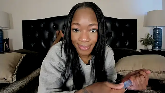 nicolesolace online show from 02-04-26, 10:04