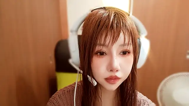 Snapshot of mew-mia-meow chatting on 07-30-26, 07:18 mew-mia-meow online show from 07-30-26, 07:18