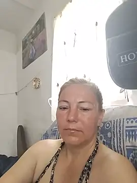 AlexandraLove888 online show from 08-06-26, 06:37