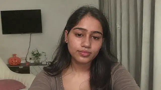 Snapshot of Rekha_52 chatting on 08-01-26, 08:19 Rekha 52 online show from 08-01-26, 08:19