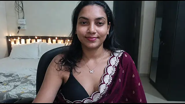 Snapshot of Rishika_lux chatting on 08-02-26, 07:01 Rishika lux online show from 08-02-26, 07:01