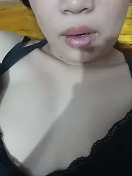 Quynhnhu bb online show from 08-08-26, 09:06