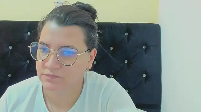 MARILYN GARCIA online show from 12-17-24, 04:32