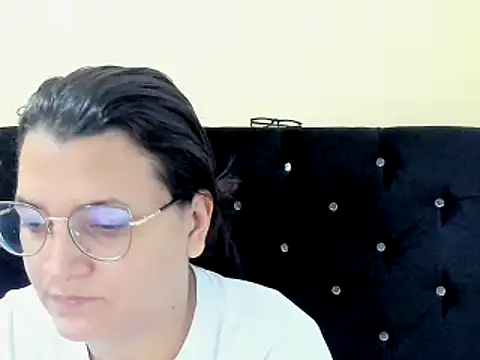 MARILYN GARCIA online show from 12-22-24, 02:27