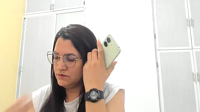 MARILYN GARCIA online show from 03-19-25, 02:46