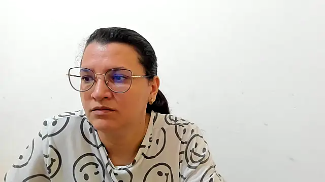 MARILYN GARCIA online show from 10-29-25, 02:08