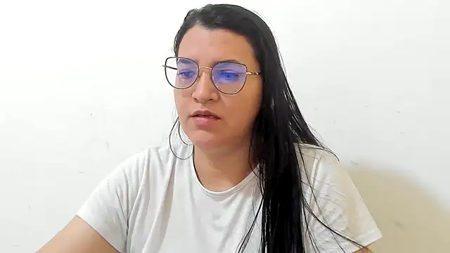 MARILYN GARCIA online show from 11-24-25, 03:34