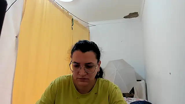 MARILYN GARCIA online show from 05-31-26, 03:41
