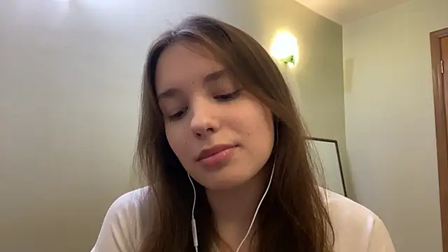 Snapshot of HootedIlk chatting on 08-07-26, 02:30 HootedIlk online show from 08-07-26, 02:30