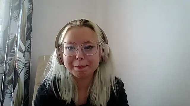 MaddieTeen online show from 08-09-26, 09:25