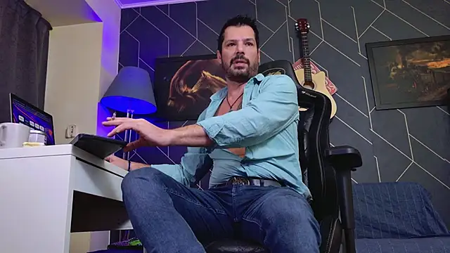 ChrisKox online show from 11-27-25, 06:04