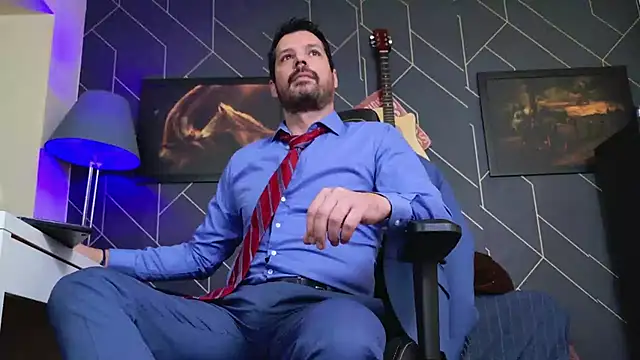 ChrisKox online show from 11-30-25, 05:28