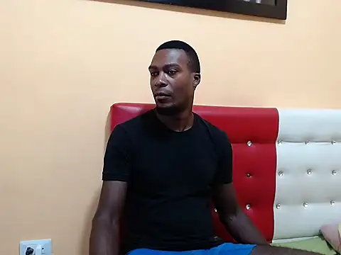 Snapshot of kurtbigcock chatting on 01-05-25, 06:13 kurtbigcock online show from 01-05-25, 06:13