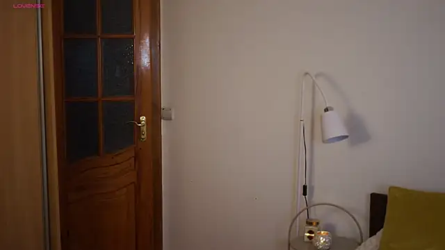 Snapshot of LitleSun chatting on 02-23-26, 04:15 LitleSun online show from 02-23-26, 04:15