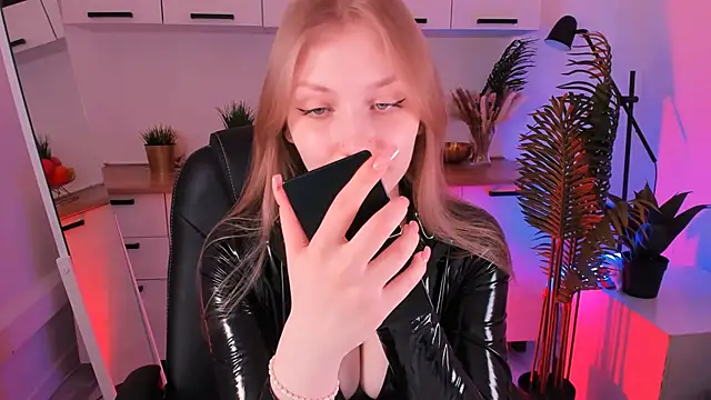 DakotaMabs online show from 03-26-26, 07:58