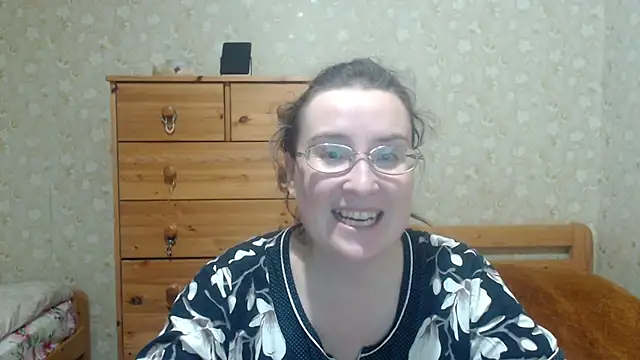 Smart Rose online show from 11-19-25, 04:51